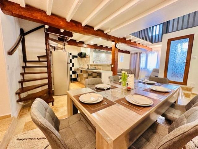 Les Remparts Holiday home *